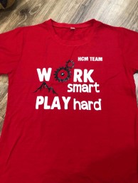 Áo nhóm màu đỏ work smart play hard