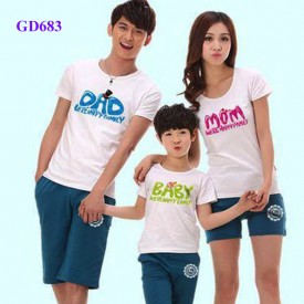 Bộ áo gia đình nghộ nghĩnh tại Hà Nội
